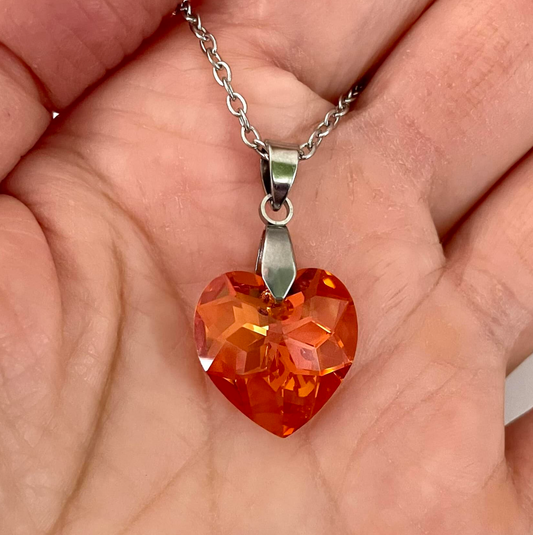 Large 18mm Extra-Faceted Crystal Chili Pepper Shimmer Heart