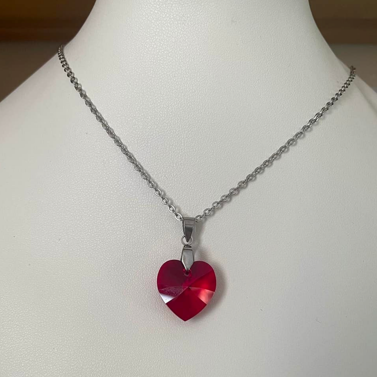 Gros Coeur 18mm en Cristal Rouge Translucide