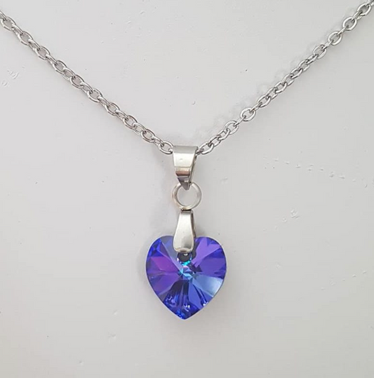 Petit coeur 10mm en cristal Héliotrope