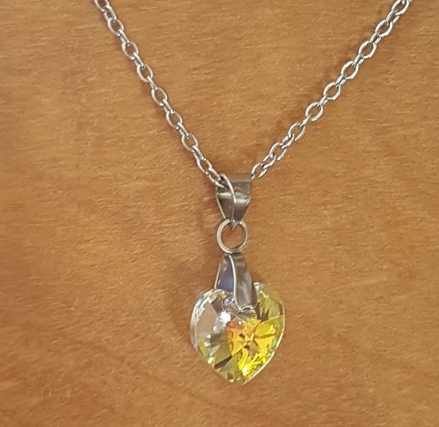 Petit coeur 10mm en cristal Clair Aurore Boréale