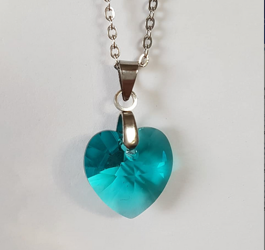 Petit coeur 10mm en cristal Turquoise Translucide