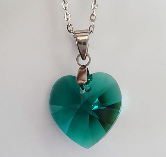 Gros Coeur 18mm en Cristal Émeraude Translucide