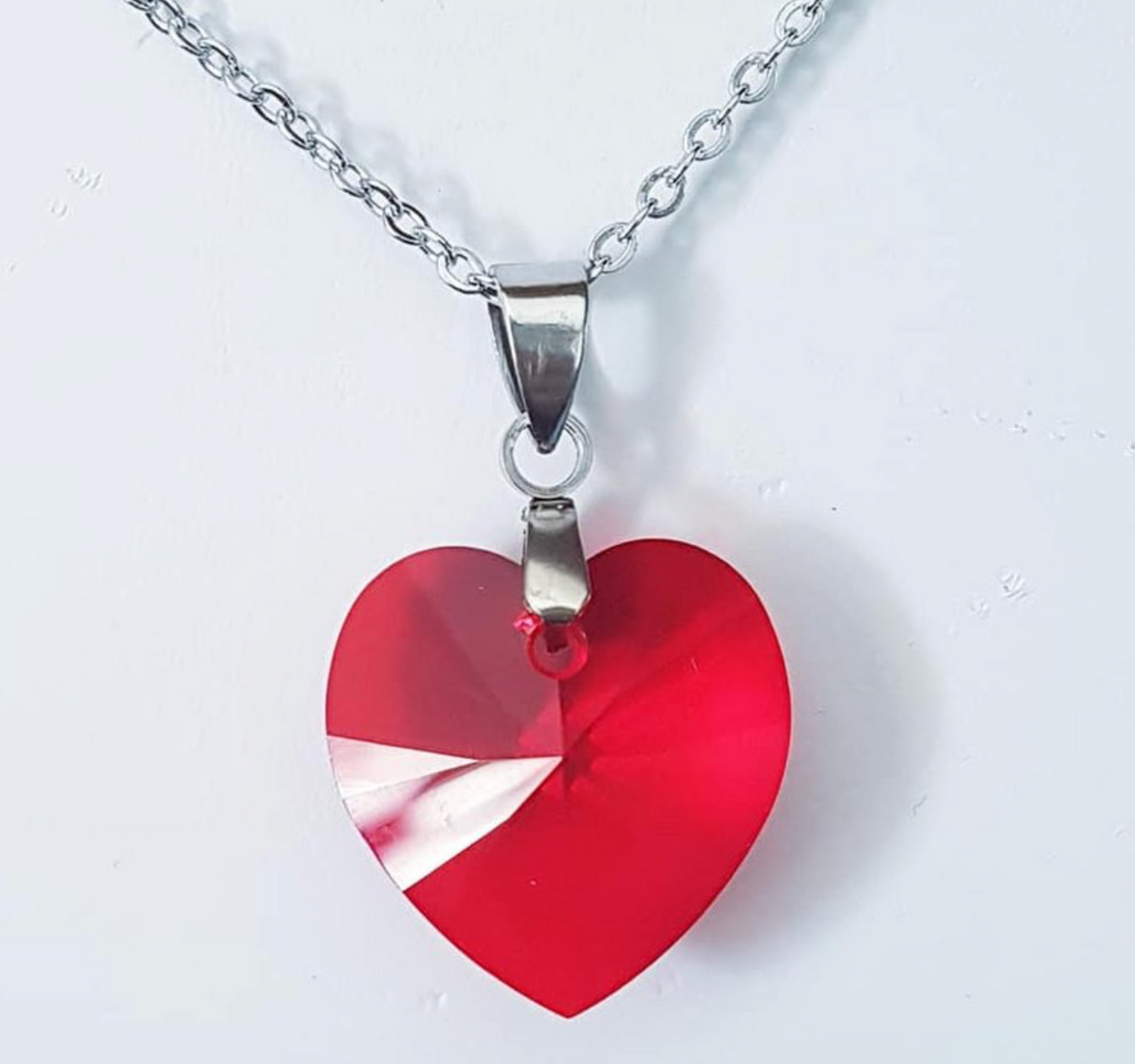 Gros Coeur 18mm en Cristal Rouge Clair Translucide