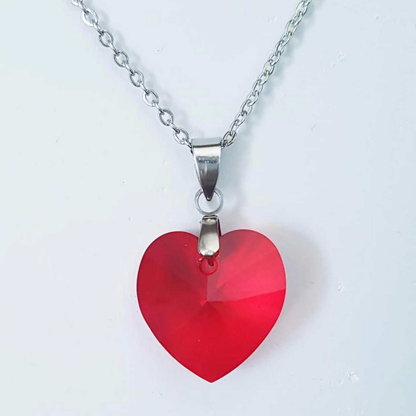 Gros Coeur 18mm en Cristal Rouge Clair Translucide