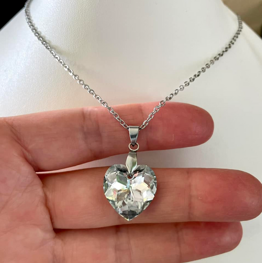 Large 18mm Heart in Extra-Faceted Silver Shimmer Crystal 