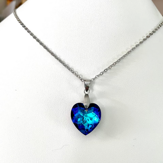 Large 18mm Heart in Extra-Faceted Heliotrope Shimmer Crystal 