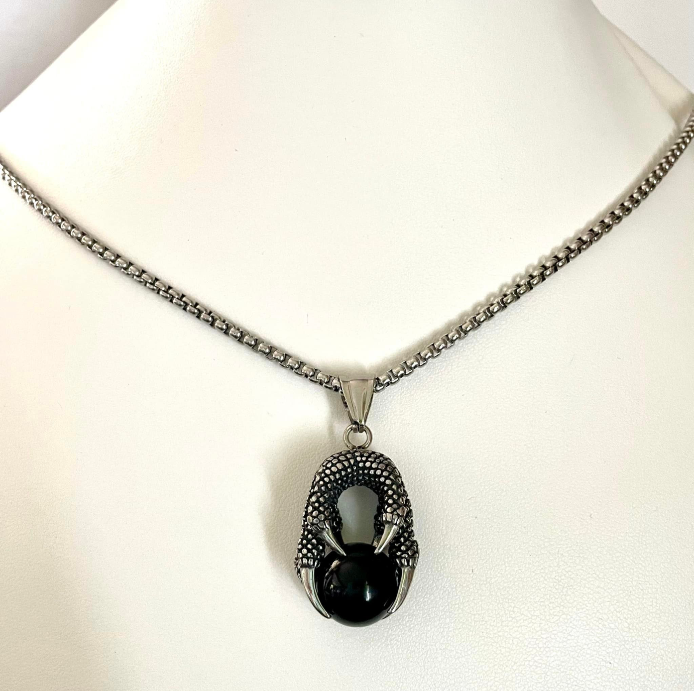Griffe de Dragon Noire en inox