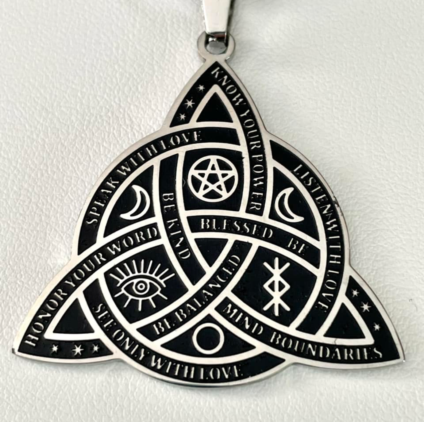 Triquetra en inox
