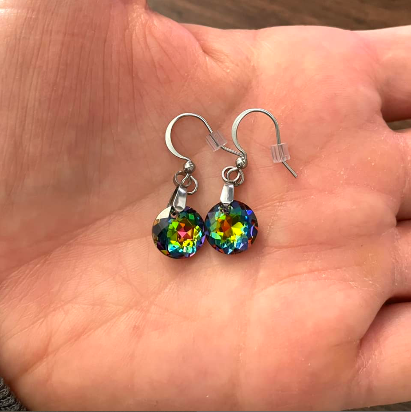 Boucles Classiques en Cristal Multicolore