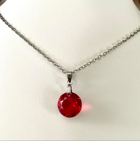 Moyen Classique en Cristal Écarlate Translucide