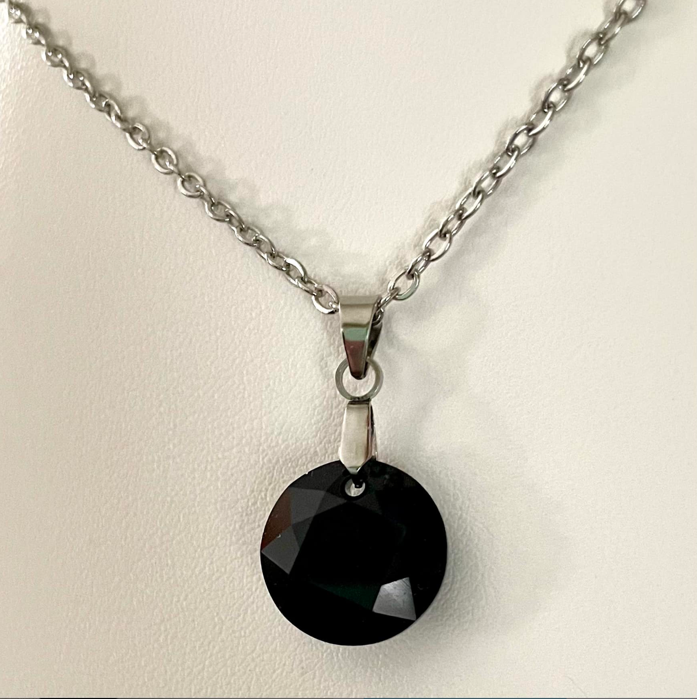 Moyen Classique en Cristal Noir