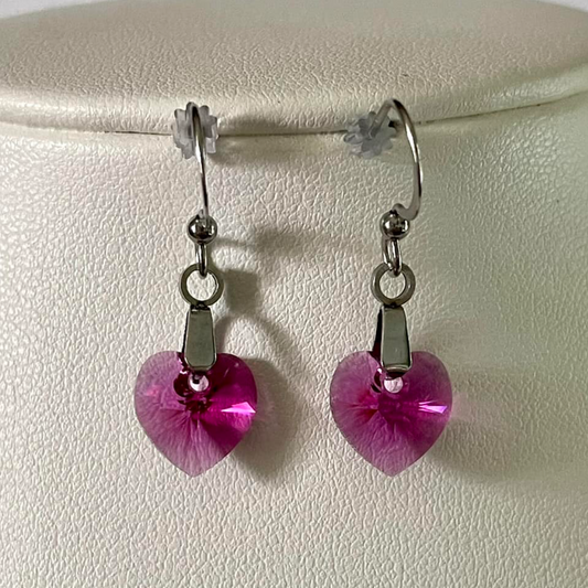 Boucles Coeur en Cristal Fuchsia Translucide