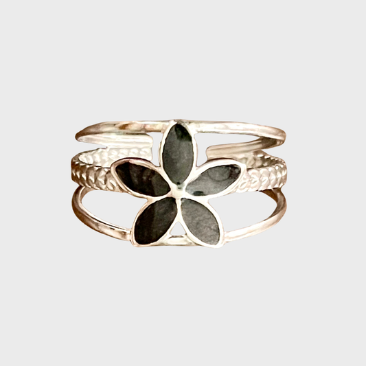 Bague Fleur Noire en inox
