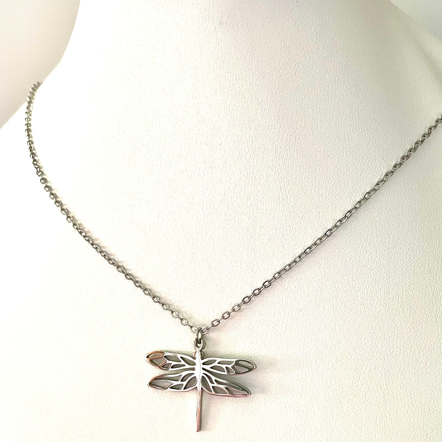 Collier Libellule en inox