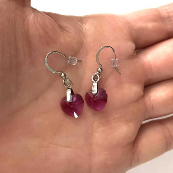 Boucles d'oreilles en cristal Rose Fuchsia translucide – Image 2